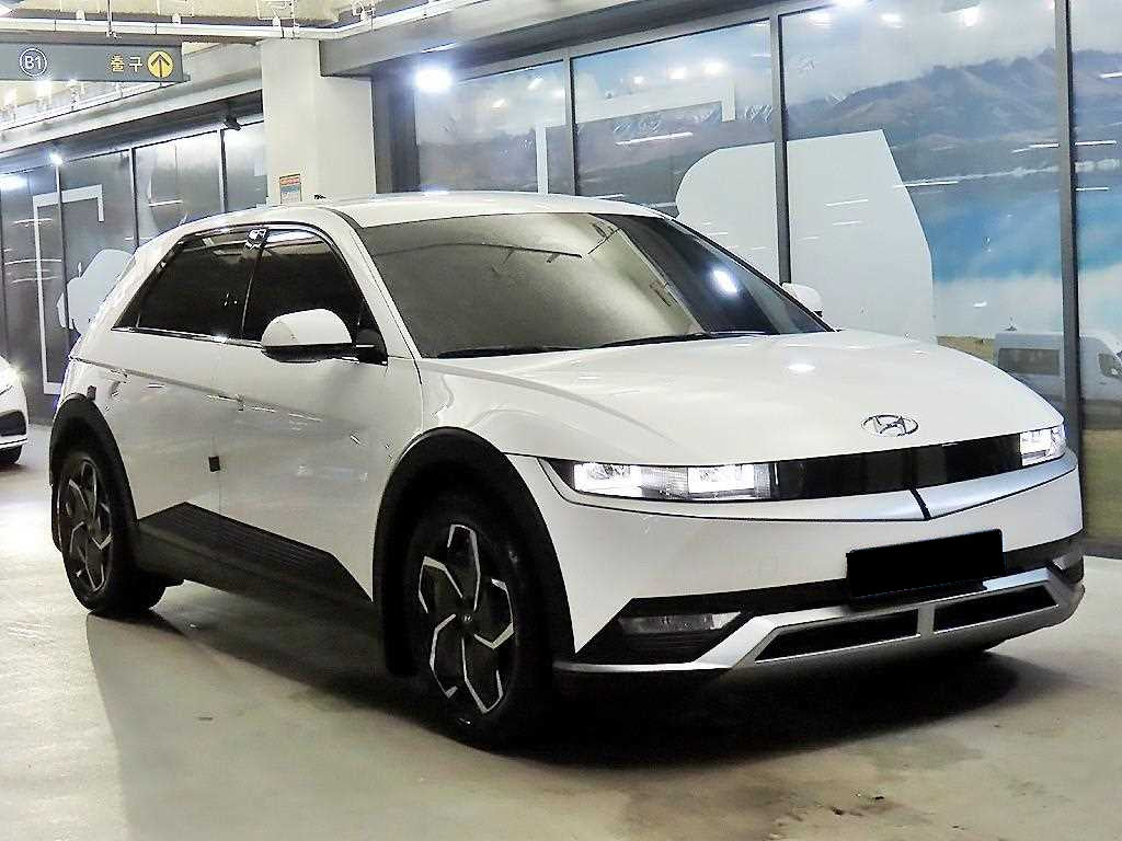 Hyundai Ioniq5 — photo 01