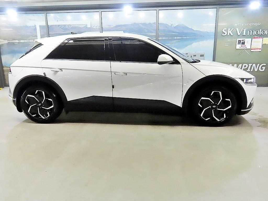 Hyundai Ioniq5 — photo 03