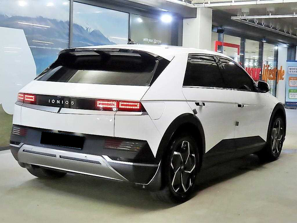 Hyundai Ioniq5 — photo 04