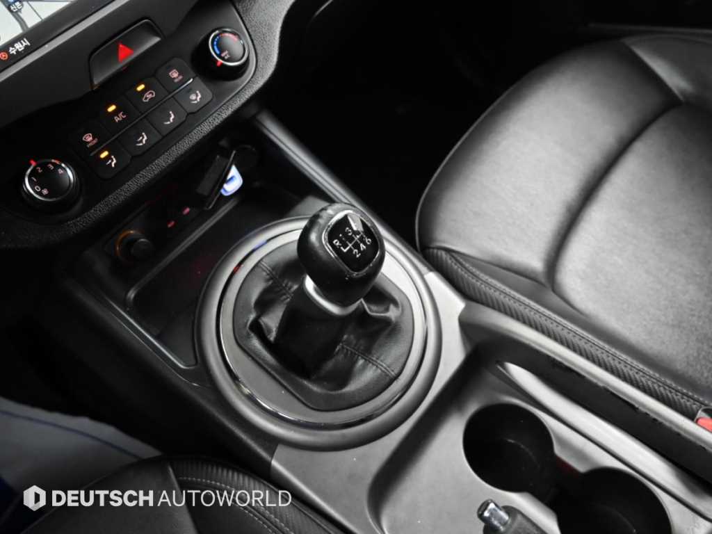 Kia Sportage — photo 09