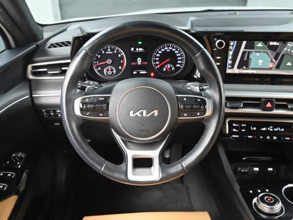 Kia K5 — photo 13
