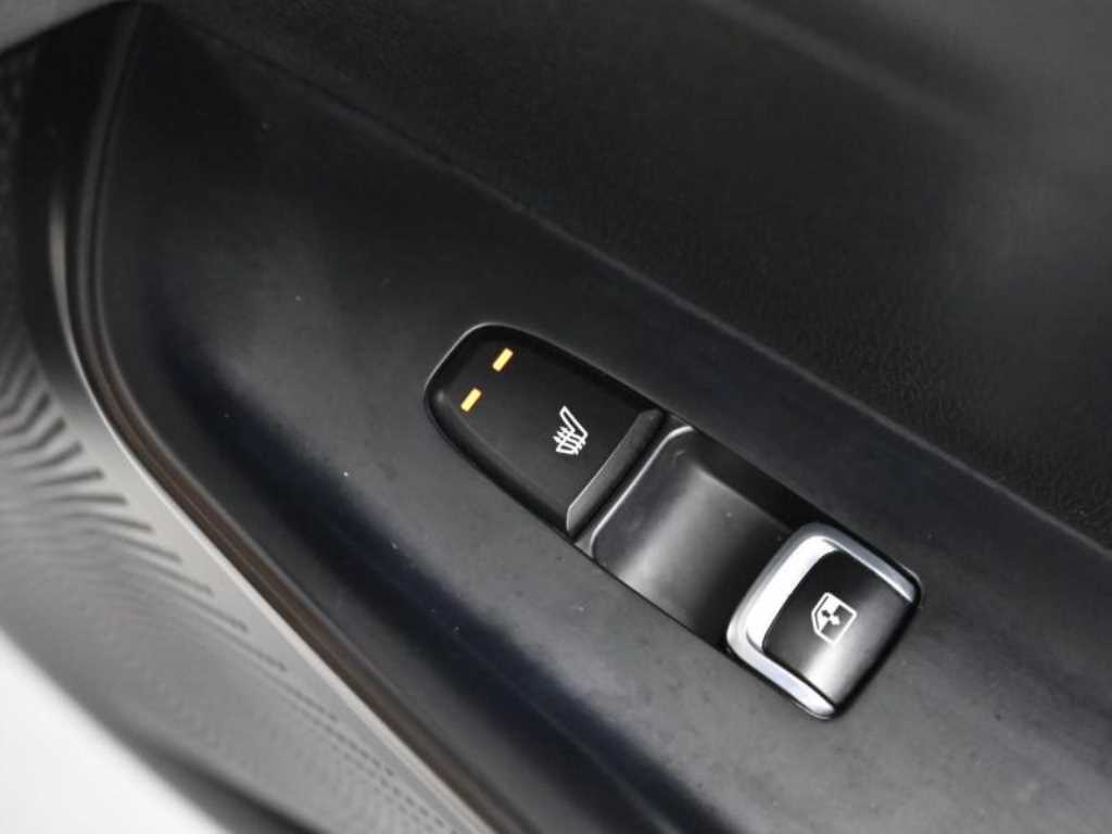 Kia K5 — photo 16