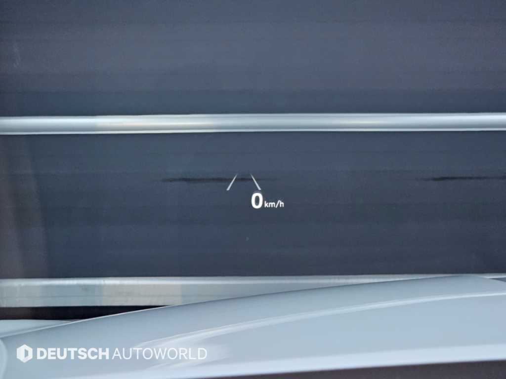 Genesis G90 — photo 18