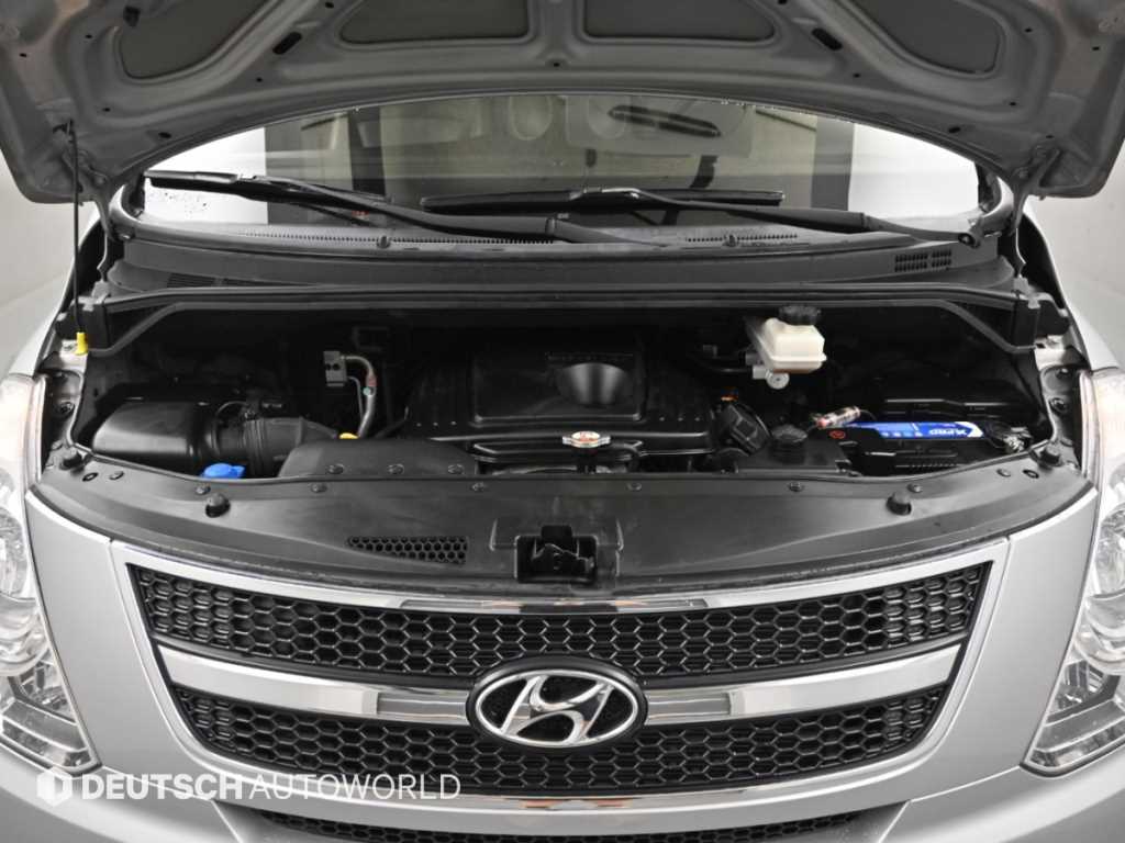 Hyundai Starex — photo 06