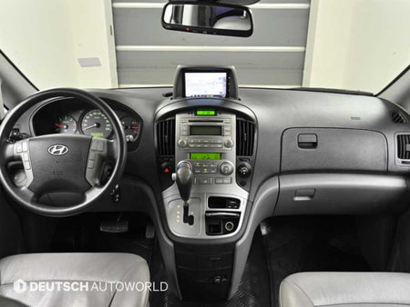 Hyundai Starex — photo 07