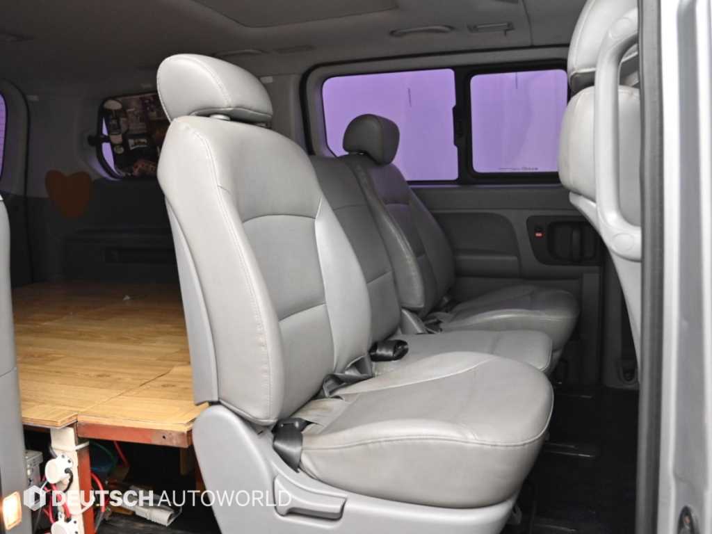 Hyundai Starex — photo 12
