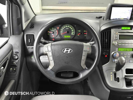 Hyundai Starex — photo 13
