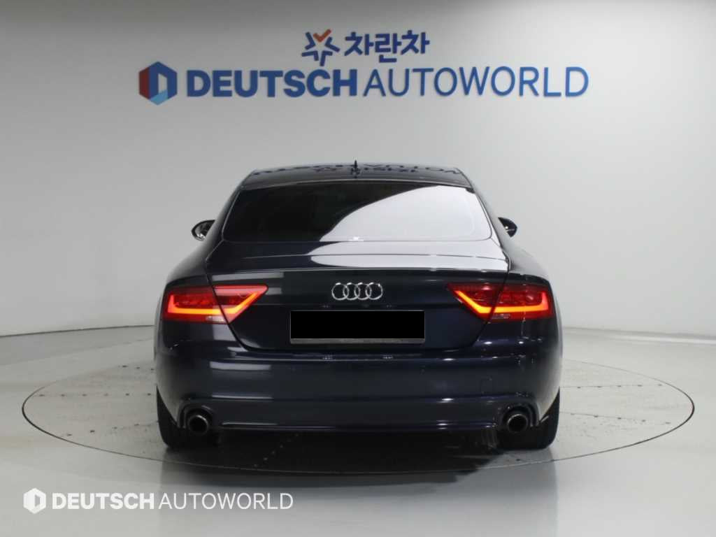 Audi A7 — photo 04