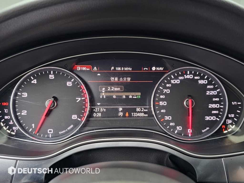 Audi A7 — photo 08