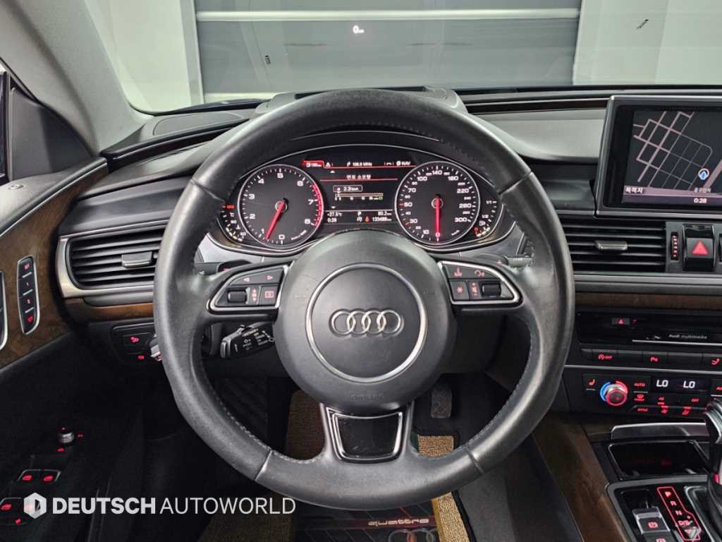 Audi A7 — photo 13