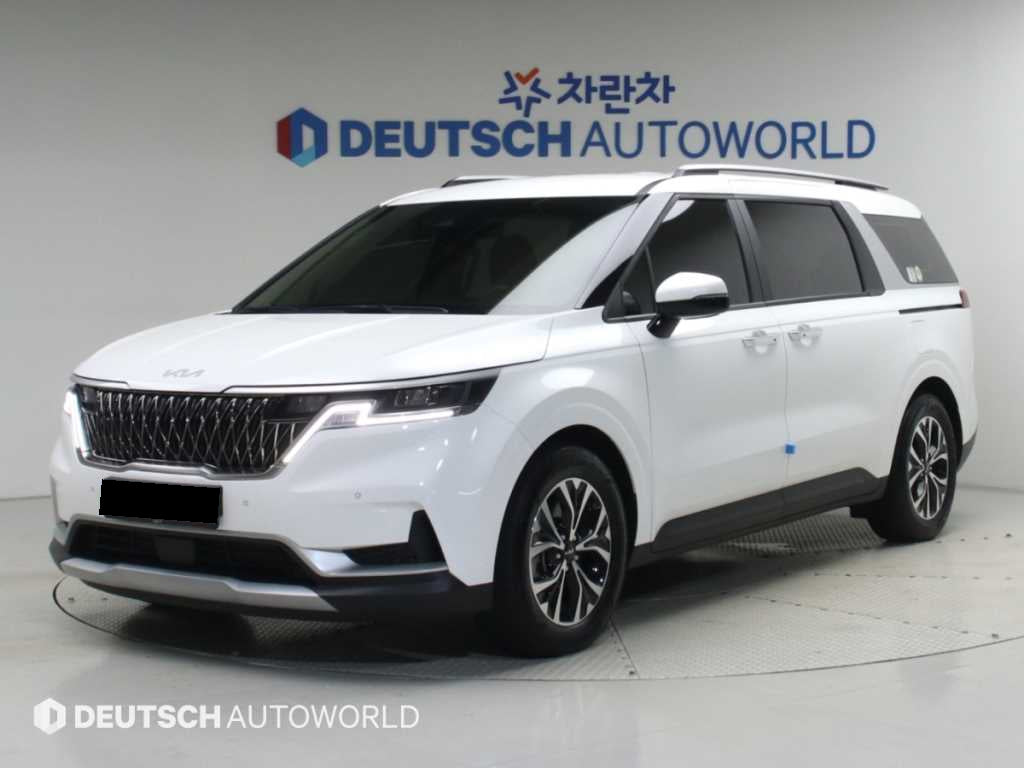 Kia Carnival — photo 01