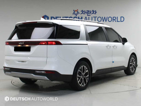 Kia Carnival — photo 02