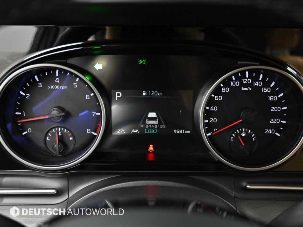 Kia Carnival — photo 08