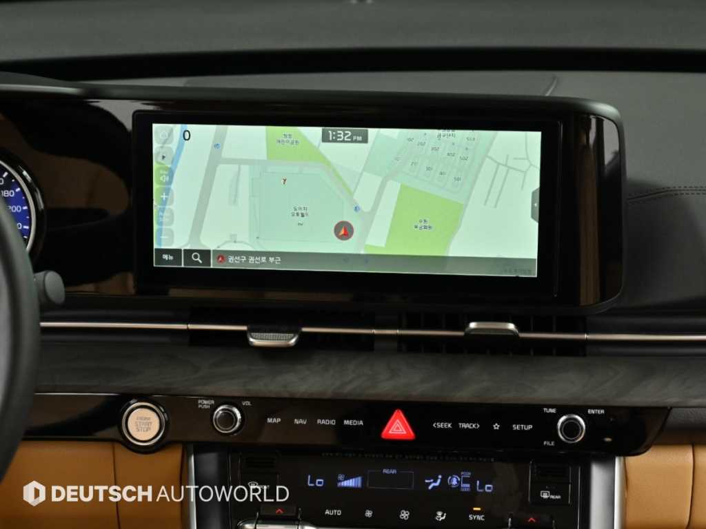 Kia Carnival — photo 14