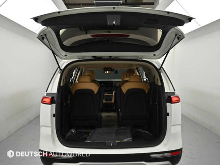 Kia Carnival — photo 19