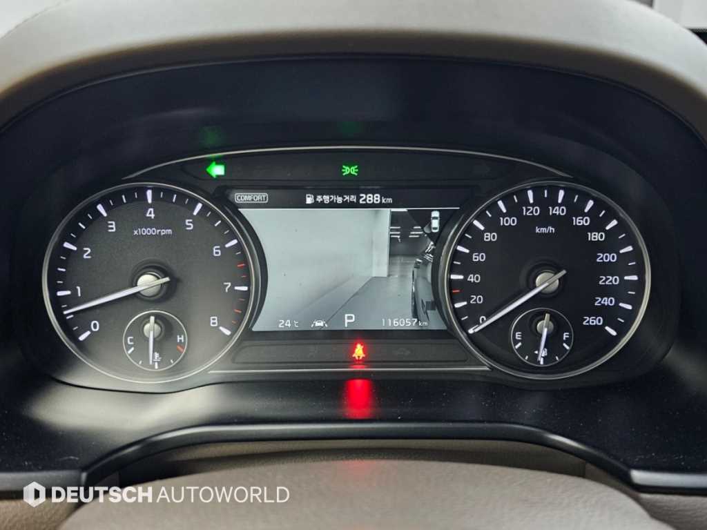 Kia K9 — photo 08