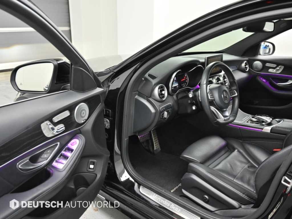 Mercedes-Benz C-Class — photo 11