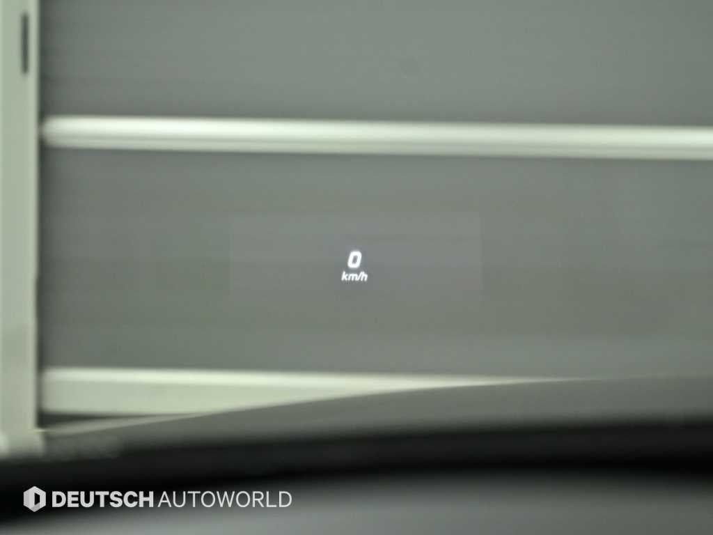 Mercedes-Benz C-Class — photo 17
