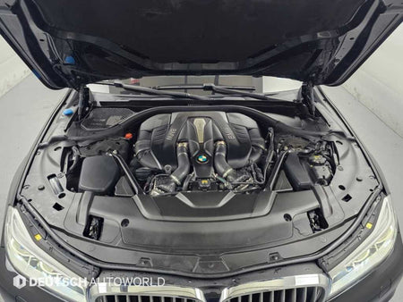 BMW 7-Series — photo 06