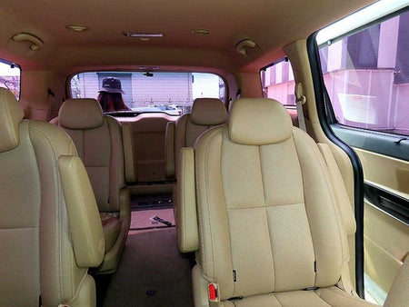 Kia Carnival — photo 07