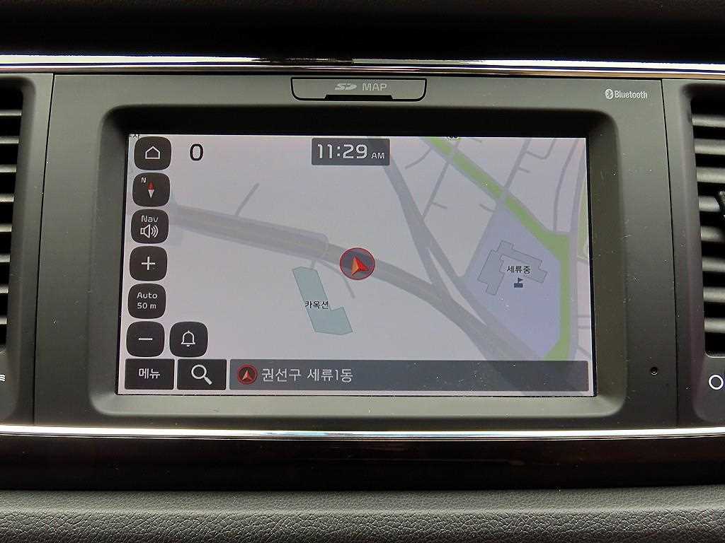 Kia Carnival — photo 14