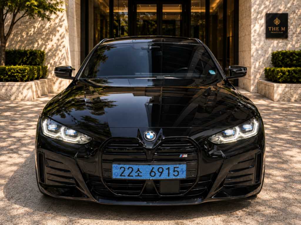 BMW i4 — photo 01