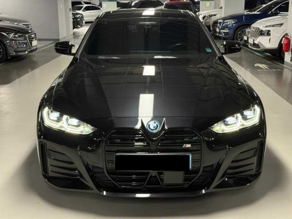 BMW i4 — photo 02
