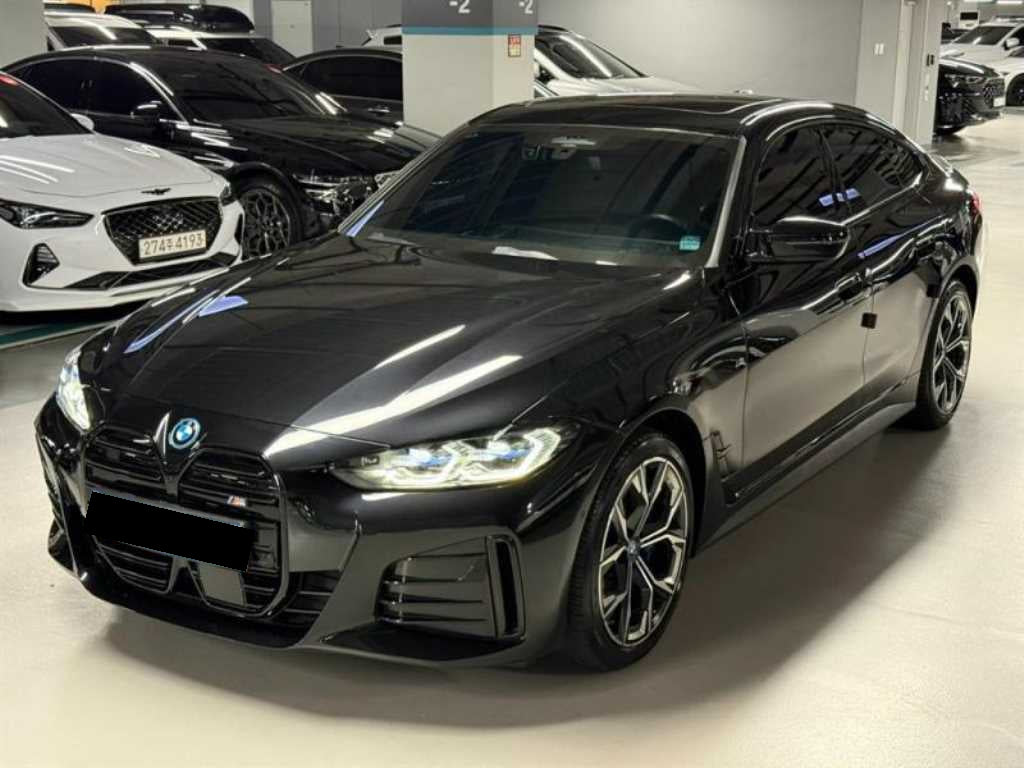 BMW i4 — photo 03
