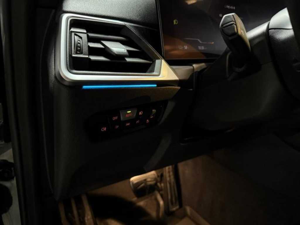 BMW i4 — photo 13