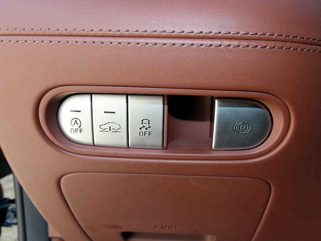 Genesis G90 — photo 13