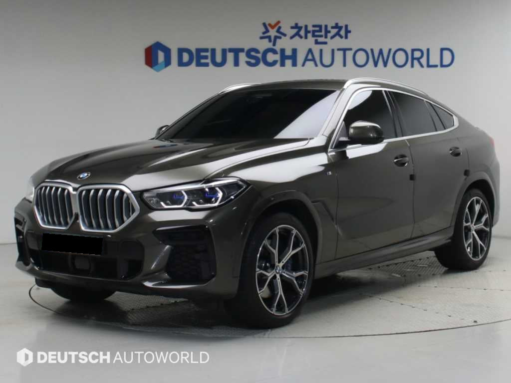 BMW X6 — photo 01