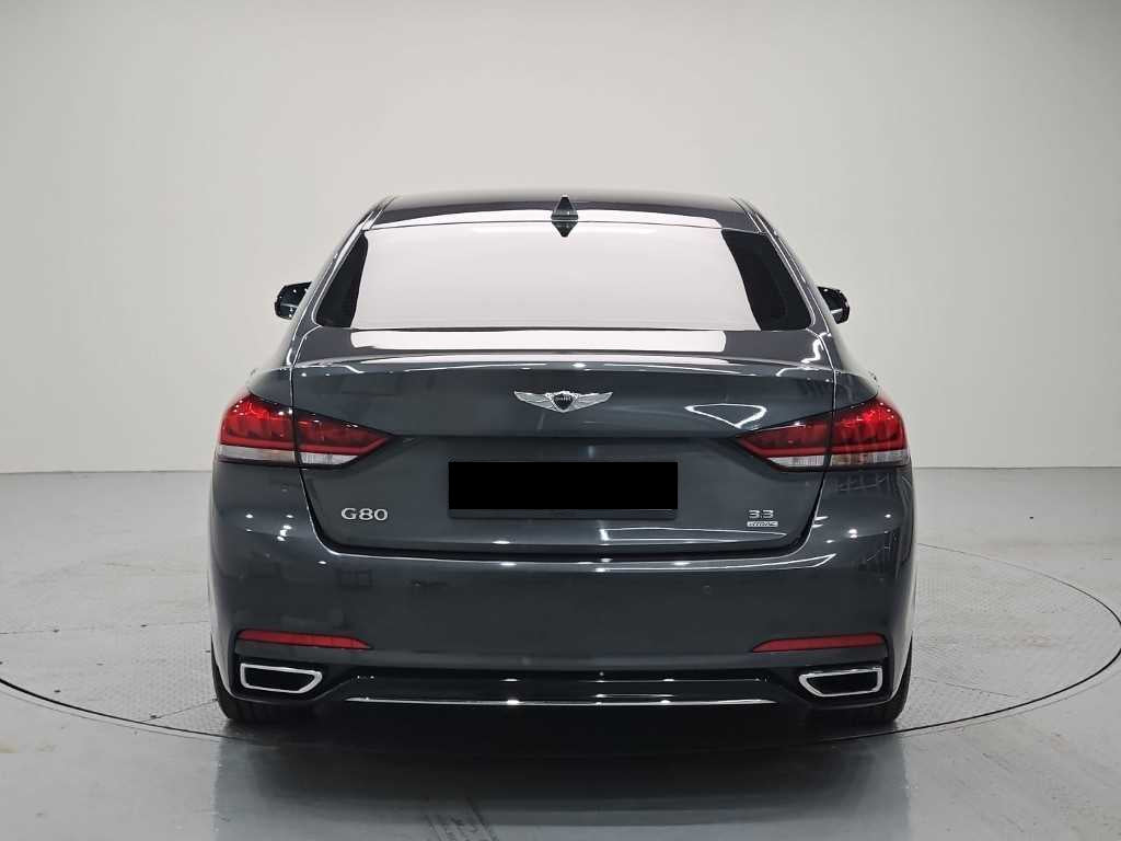 Genesis G80 — photo 03