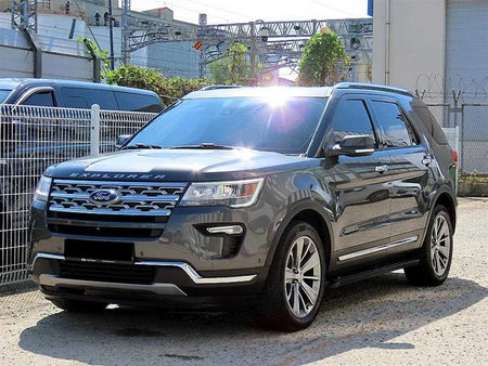 Ford Explorer — photo 02