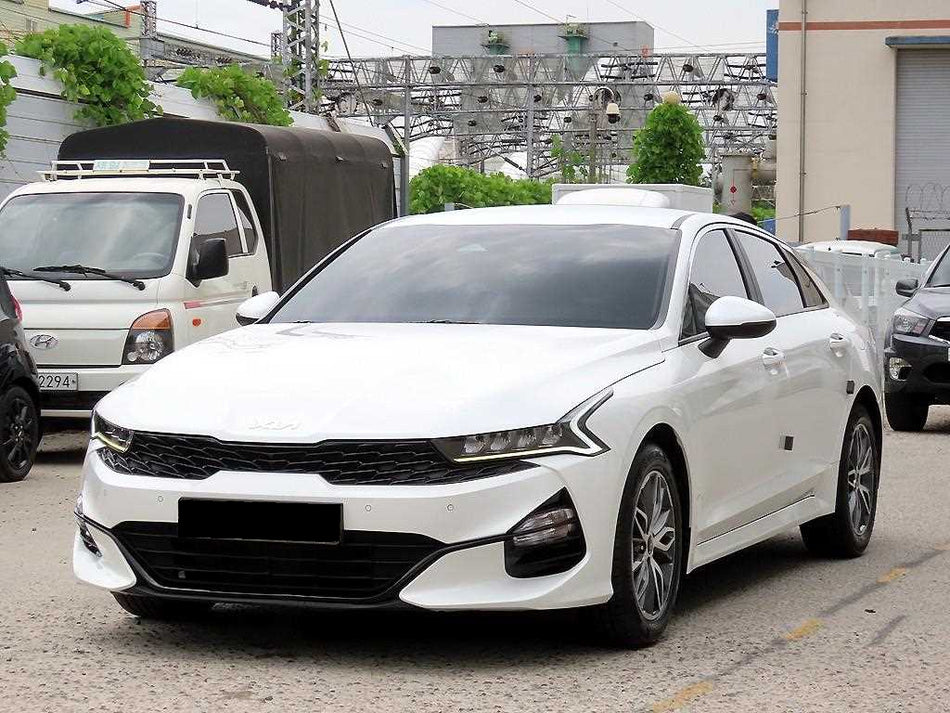 Kia K5 — photo 02