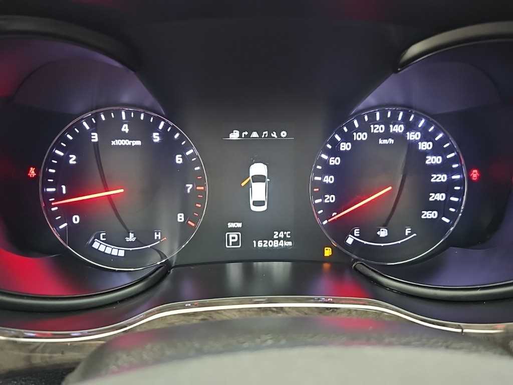 Kia K9 — photo 06