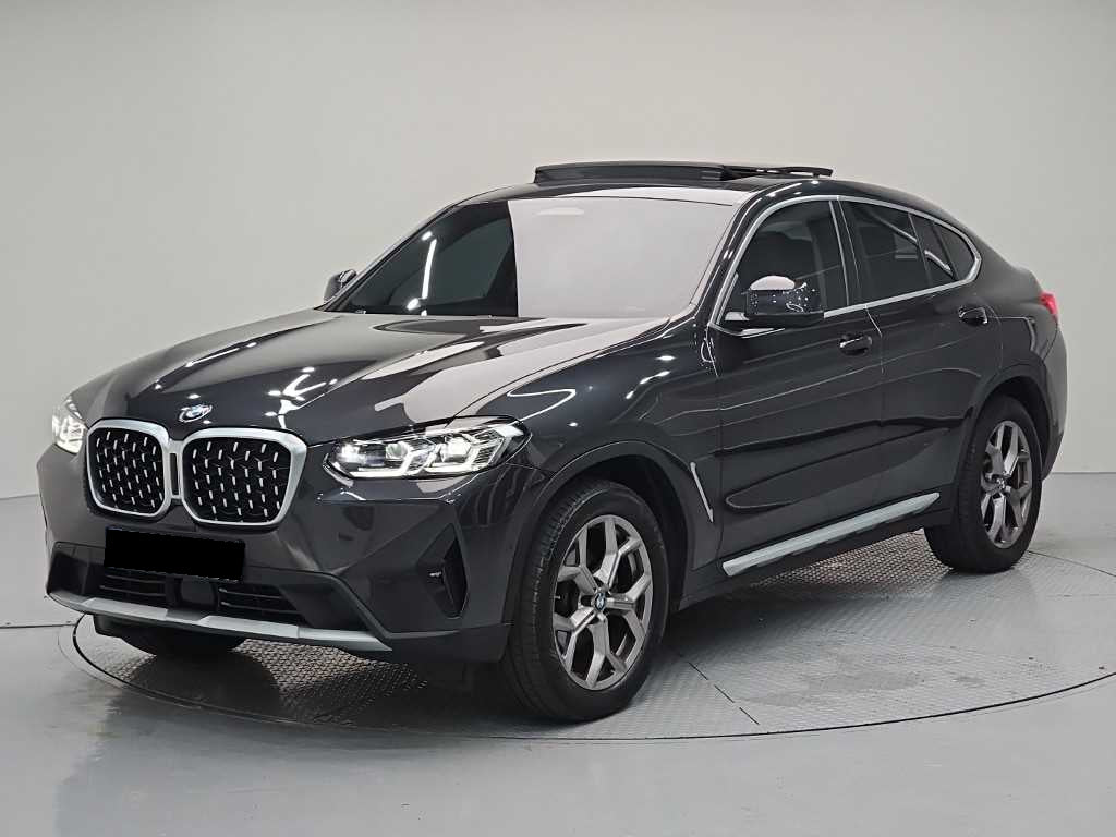 BMW X4 — photo 01