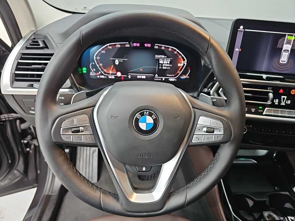 BMW X4 — photo 09