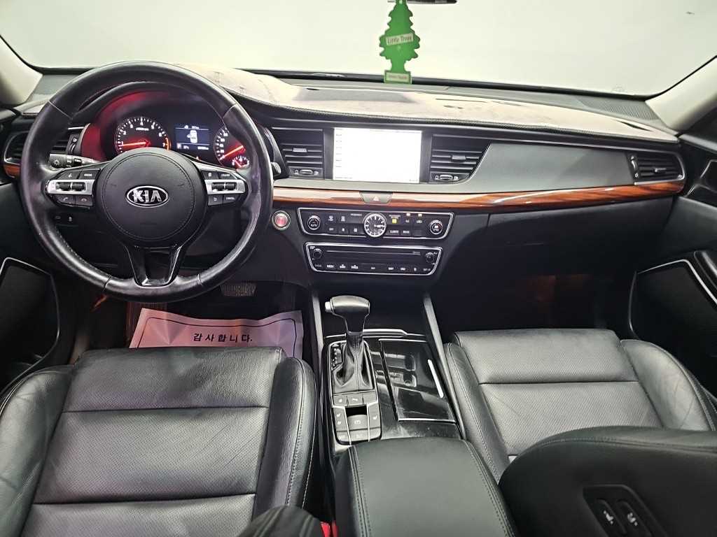 Kia K7 — photo 07
