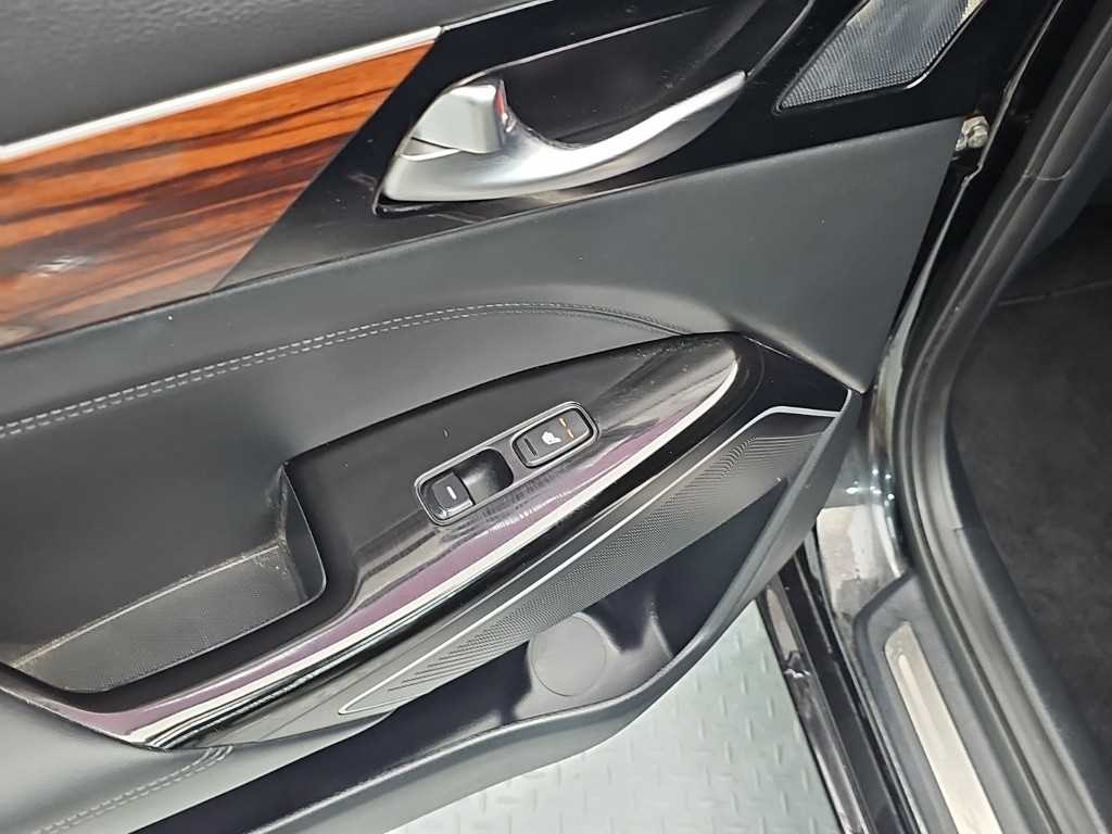 Kia K7 — photo 13