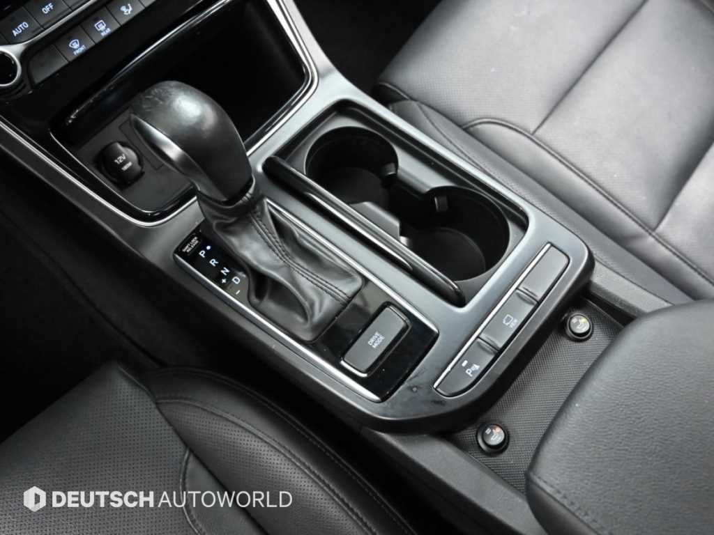 Hyundai Grandeur — photo 09