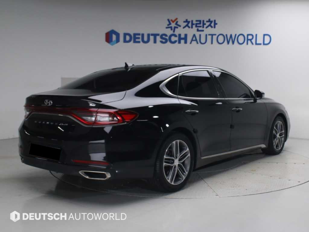 Hyundai Grandeur — photo 02