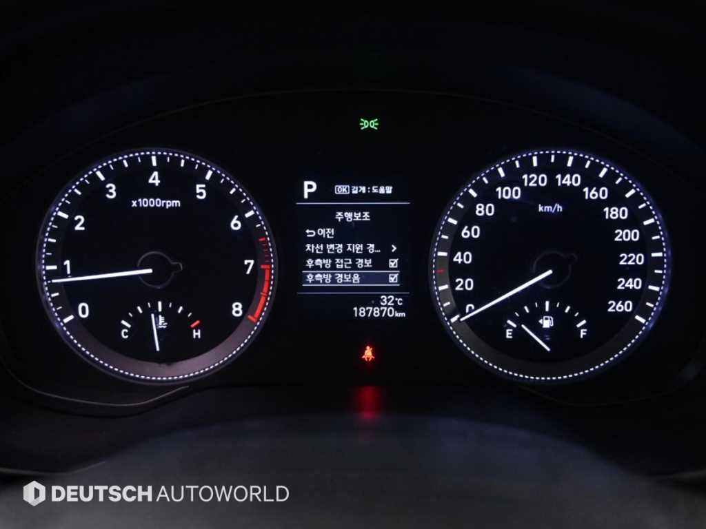 Hyundai Grandeur — photo 08