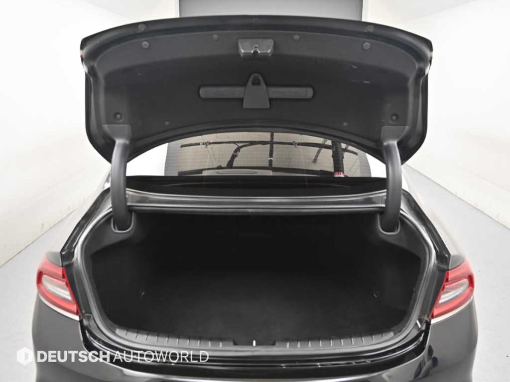 Hyundai Grandeur — photo 19
