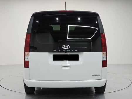 Hyundai Staria — photo 02