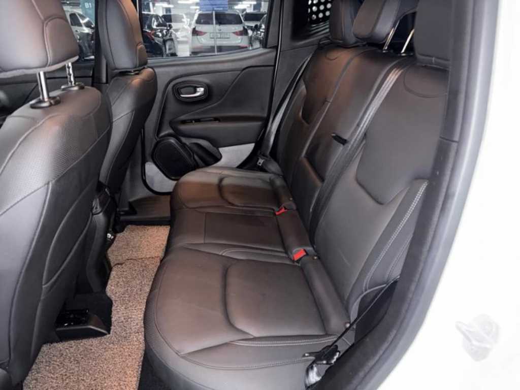 Jeep Renegade — photo 07