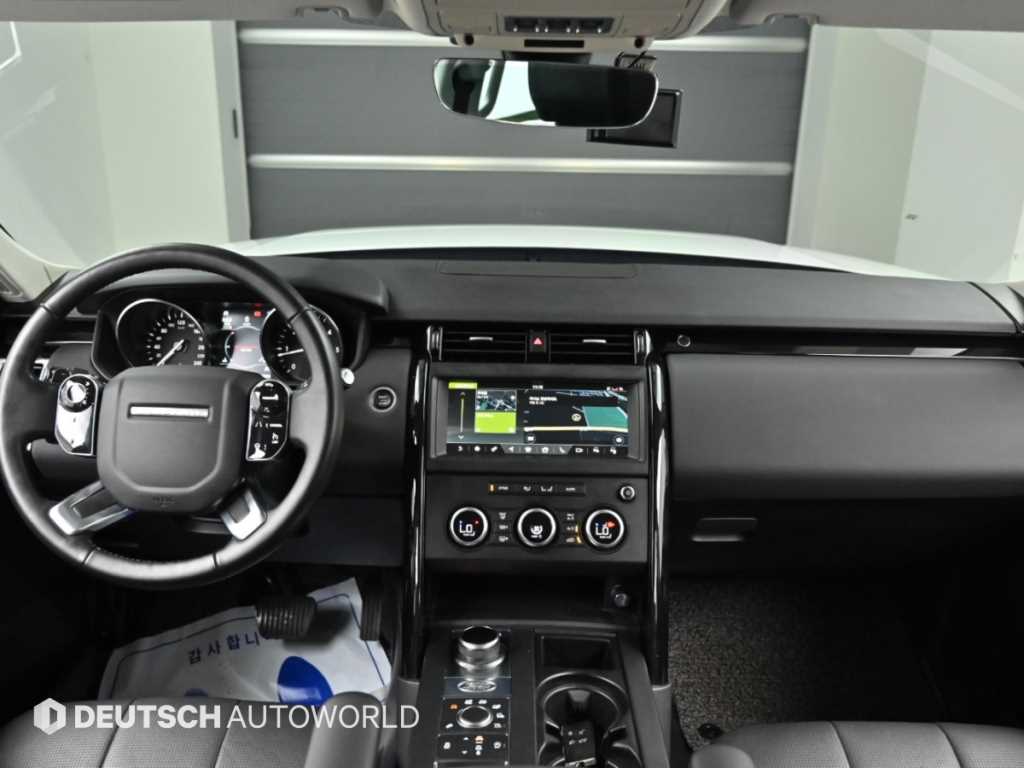 Land Rover Discovery — photo 07