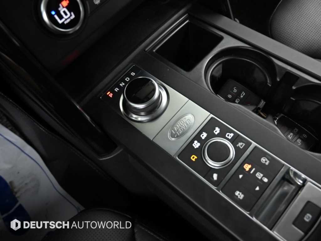 Land Rover Discovery — photo 09
