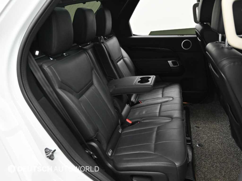 Land Rover Discovery — photo 12