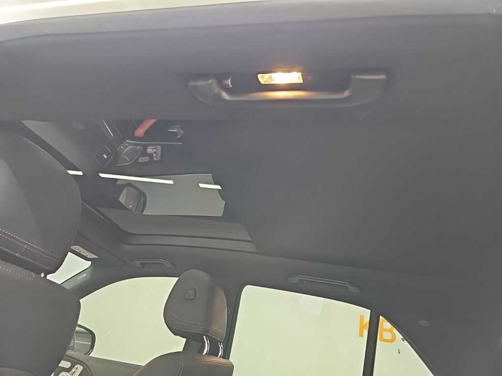 Mercedes-Benz GLE-Class — photo 14