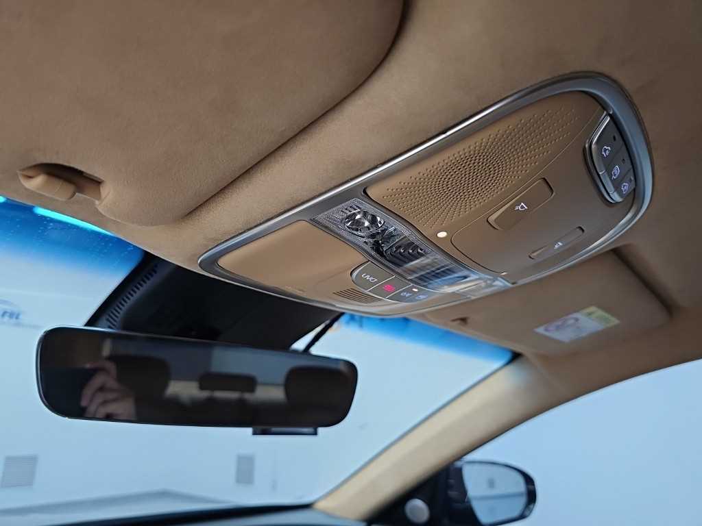 Kia K9 — photo 17